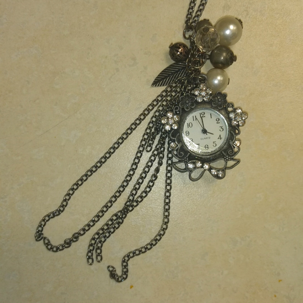 Long necklace